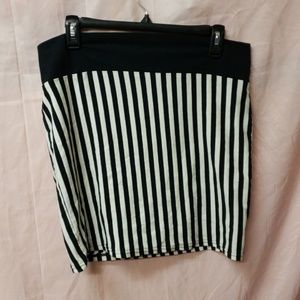 Black and white striped pencil skirt